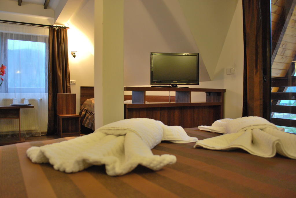 Pensiunea Sami Gura Humorului Habitación foto